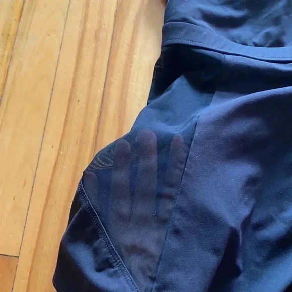 Demi lovato  fabletics tank top - Picture 5 of 9